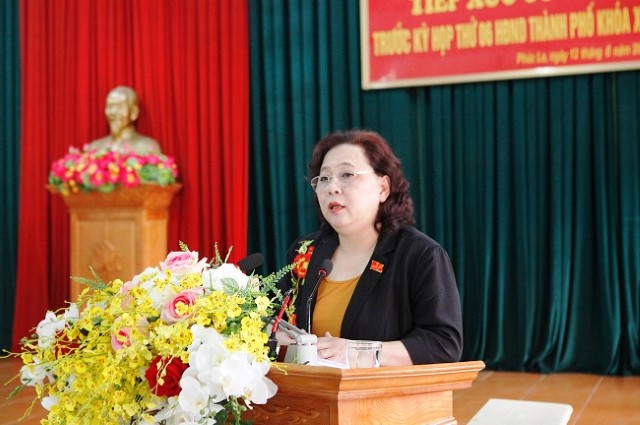 Chủ tịch Nguyễn Thị Bích Ngọc tiếp xúc cử tri quận Hà Đông trước kỳ họp thứ 6 HĐND TP